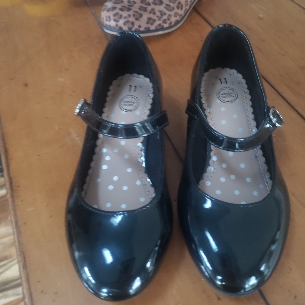 Girls black dress shoe size 11